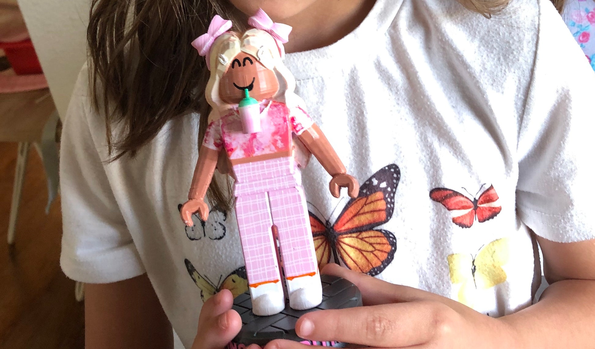 RBLX XL Figure Avatar Statue Toy for girls party ideas